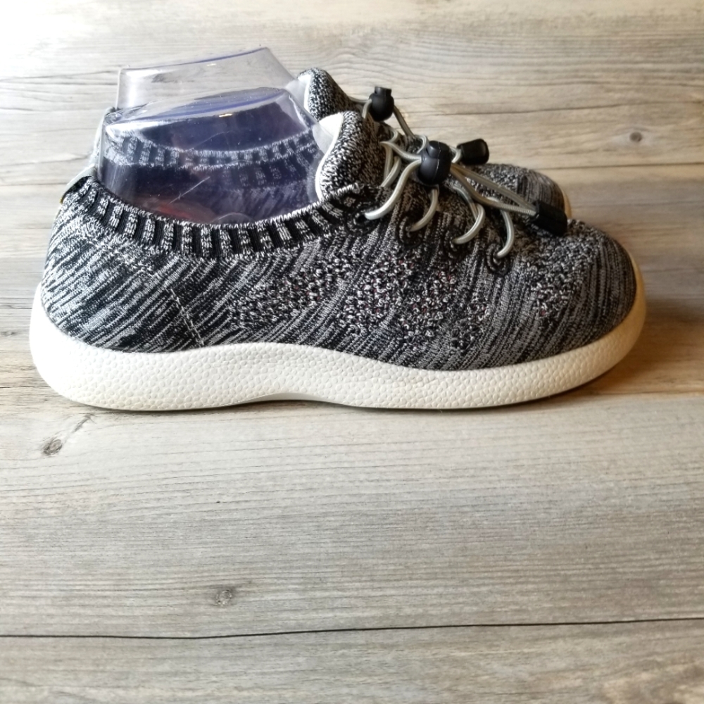 Soft Science  The Tradewind Lace Up Athleisure Sneaker